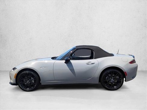 New 2026 MAZDA MX-5 Miata Club w/ Interior Package RWD image 5