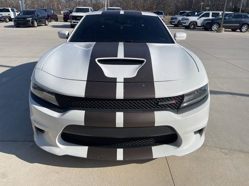 Used 2019 Dodge Charger R/T w/ Plus Group image 4