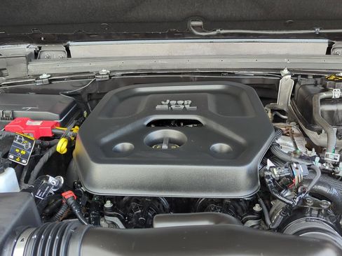 Used 2020 Jeep Wrangler Sport AWD/4WD image 11