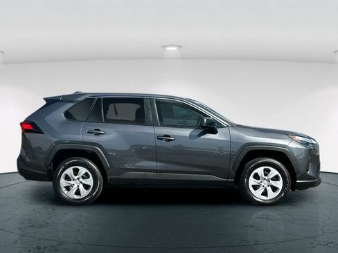 Used 2023 Toyota RAV4 LE AWD/4WD image 7