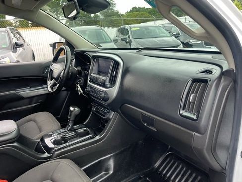Used 2021 Chevrolet Colorado LT w/ Fleet Safety Package image 11