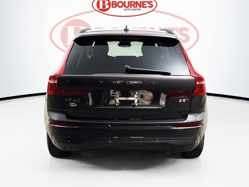 Used 2022 Volvo XC60 B5 Momentum AWD/4WD image 10