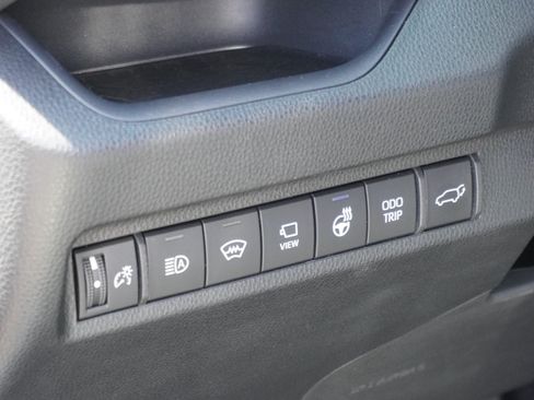 Used 2025 Toyota RAV4 XSE w/ Advanced Technology Package AWD/4WD image 21