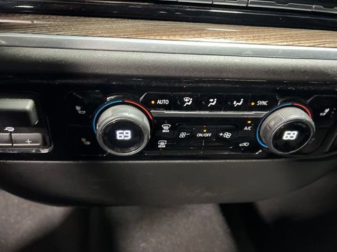 Used 2026 Chevrolet Silverado 1500 LT AWD/4WD image 25