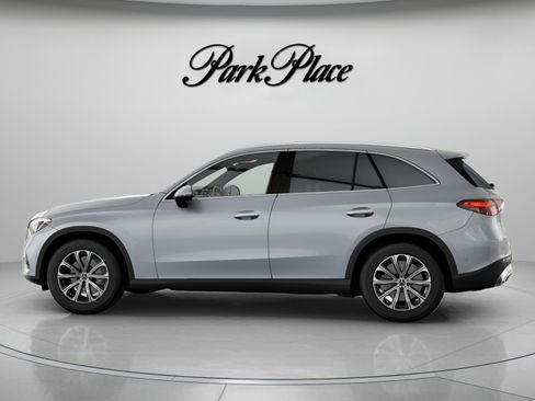 Used 2026 Mercedes-Benz GLC 300 4MATIC image 8