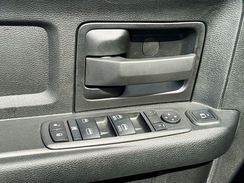 Used 2024 RAM 3500 Tradesman w/ Chrome Appearance Group image 23