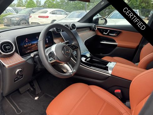 Certified 2026 Mercedes-Benz GLC 300 image 9