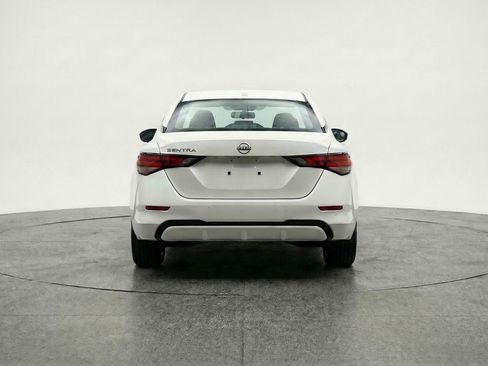 Used 2025 Nissan Sentra SV image 7