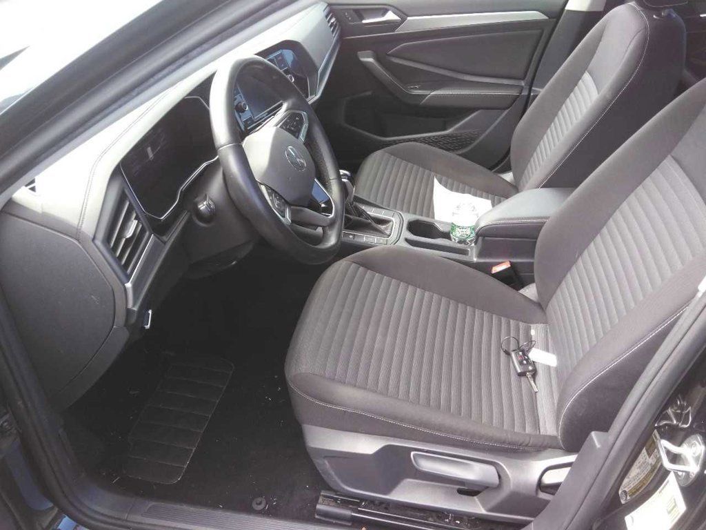 Used 2024 Volkswagen Jetta S FWD image 3