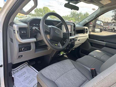 Used 2024 Ford F250 XL w/ STX Appearance Package image 17