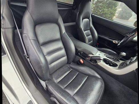 Used 2005 Chevrolet Corvette Coupe 2D w/ Preferred Equipment Group image 20