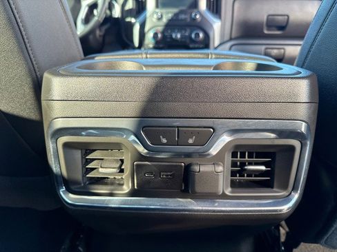 Used 2022 Chevrolet Silverado 2500 LTZ w/ LTZ Plus Package image 31