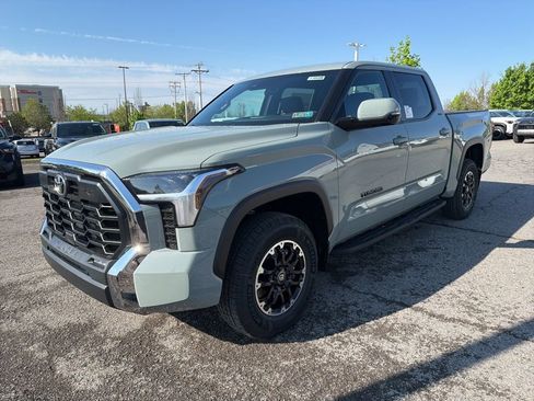 New 2026 Toyota Tundra SR5 AWD/4WD image 5