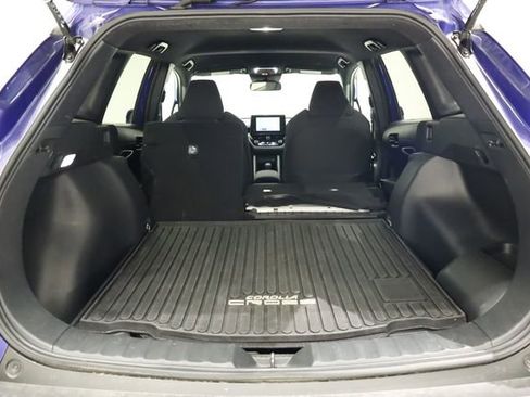 Used 2024 Toyota Corolla Cross SE image 28