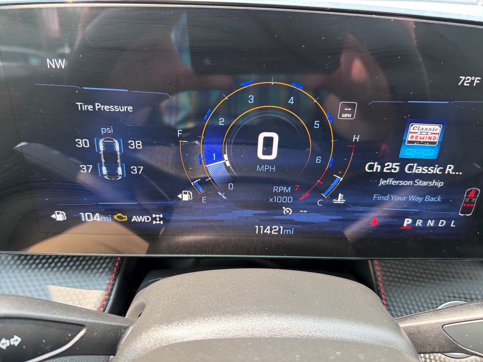 Used 2025 Chevrolet Equinox RS w/ Safety and Technology Package AWD/4WD image 11