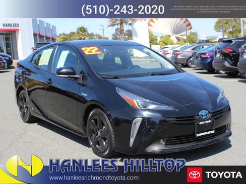 Used 2022 Toyota Prius XLE FWD image 5