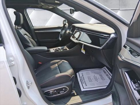 New 2025 Jeep Wagoneer S Launch Edition image 33