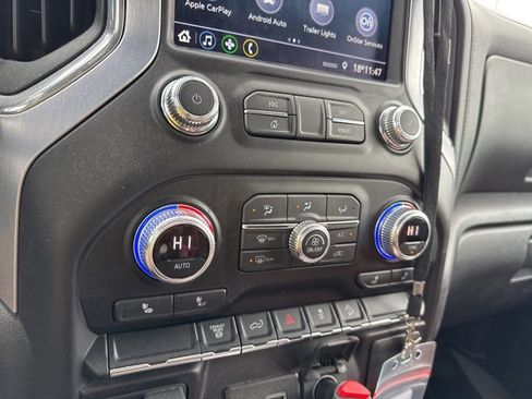 Used 2022 GMC Sierra 2500 SLE w/ SLE Value Package; image 3