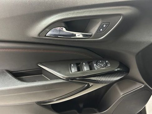 Certified 2024 Chevrolet Trax RS w/ Sunroof Package FWD image 17