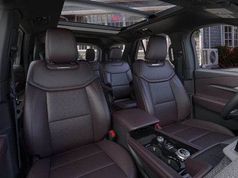Used 2025 Ford Explorer Platinum RWD image 10