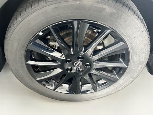 Used 2024 Nissan Murano SV w/ SV Midnight Edition Package AWD/4WD image 11