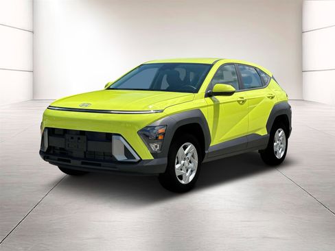New 2025 Hyundai Kona SE FWD image 1