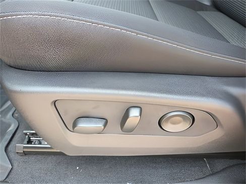 New 2026 GMC Canyon Elevation w/ Convenience Package image 14