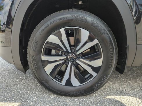 New 2026 Volkswagen Atlas SE image 43