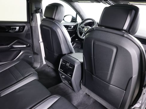 Used 2022 Porsche Cayenne GTS w/ Premium Package Plus AWD/4WD image 42