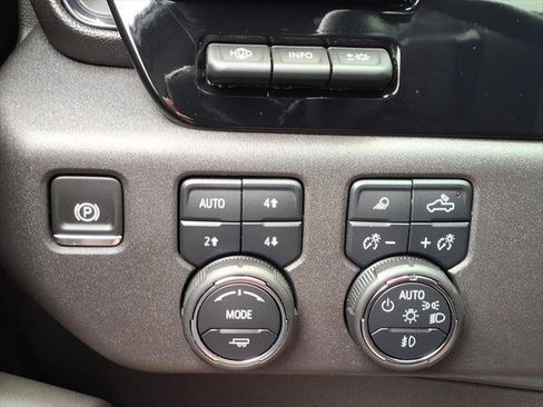 Used 2025 Chevrolet Silverado 1500 ZR2 w/ Technology Package AWD/4WD image 18