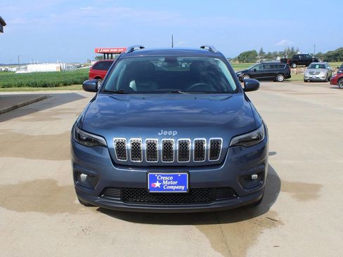 Used 2020 Jeep Cherokee Latitude Plus w/ Travel & Safety Group image 2