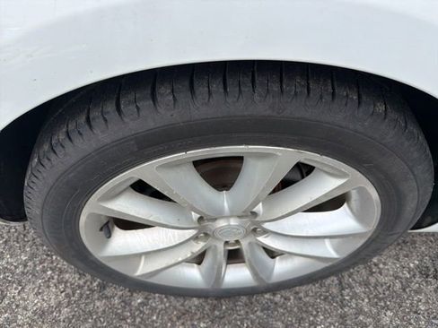 Used 2013 Buick Verano Base image 10