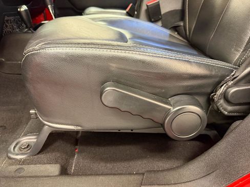 Used 2015 Jeep Wrangler Unlimited Sahara w/ Max Tow Package image 7