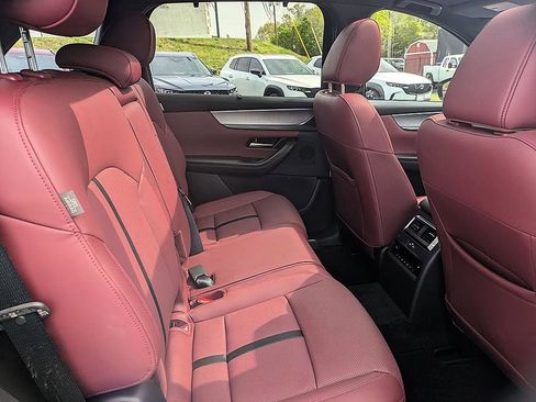 Certified 2025 MAZDA CX-70 Plug-In Hybrid w/ Premium Plus AWD/4WD image 35