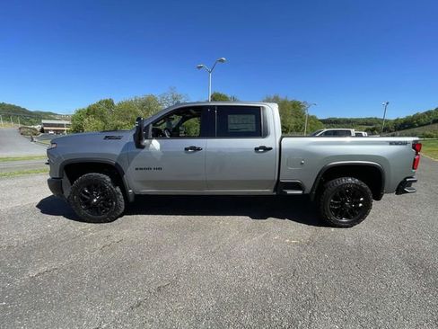 New 2026 Chevrolet Silverado 2500 LTZ w/ LTZ Plus Package AWD/4WD image 4