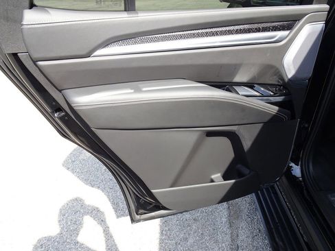 Certified 2025 Cadillac Escalade V AWD/4WD image 16