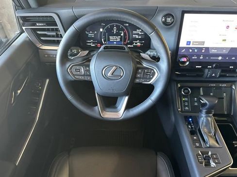 Used 2024 Lexus GX 550 AWD/4WD image 13