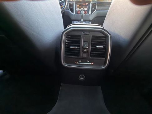 Used 2016 Porsche Macan S AWD/4WD image 28
