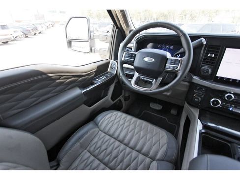 Used 2026 Ford F350 Platinum w/ Platinum Plus Package AWD/4WD image 11