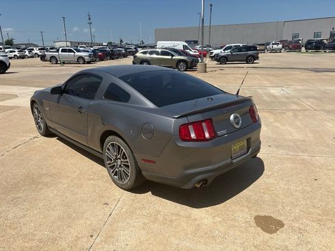 Used 2012 Ford Mustang GT Premium w/ HID Headlamps & Security Pkg RWD image 7