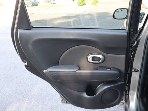 Used 2018 Kia Soul w/ Convenience Package FWD image 24