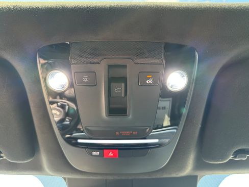 Used 2025 Kia Sorento SX Prestige AWD/4WD image 40
