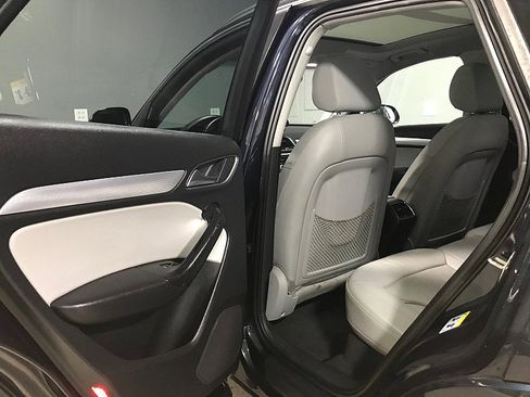 Used 2015 Audi Q3 2.0T Premium Plus w/ Driver Assistance Package image 15