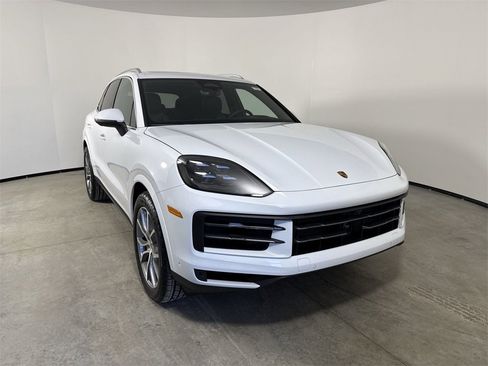 New 2026 Porsche Cayenne image 9