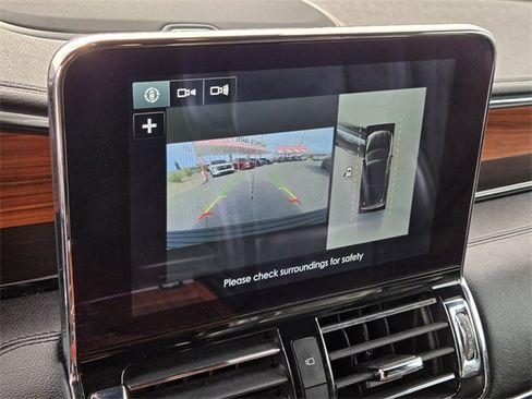 Used 2019 Lincoln Navigator Select w/ Technology Package image 29