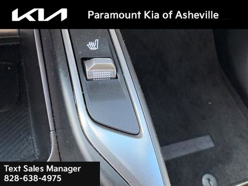 Used 2025 Kia Sorento S w/ Panoramic Sunroof Package image 16