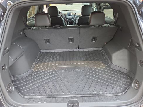Used 2022 Chevrolet Equinox RS AWD/4WD image 32