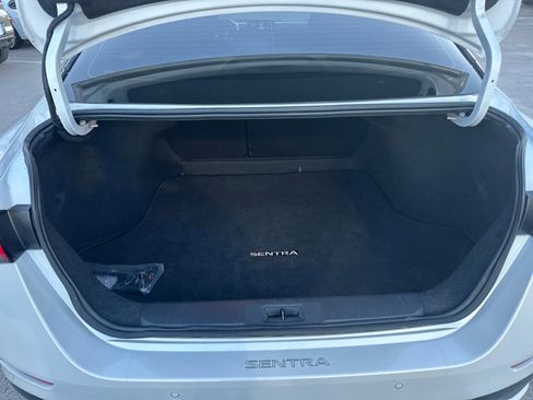 Used 2024 Nissan Sentra SR image 8