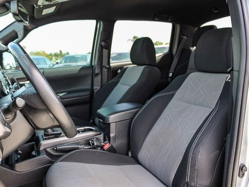 Used 2023 Toyota Tacoma TRD Off-Road w/ Technology Package image 18