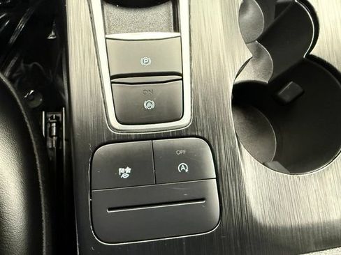 Used 2025 Ford Escape ST-Line Select AWD/4WD image 41